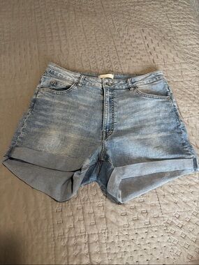 H&M Light Blue Rolled Hem Denim Shorts